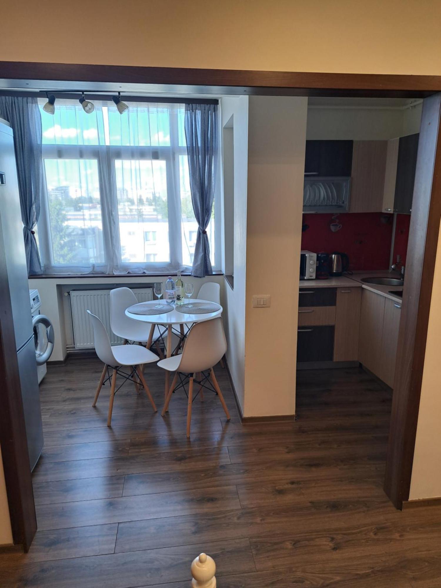 Garsoniera Cocheta Apartment Brasov Luaran gambar